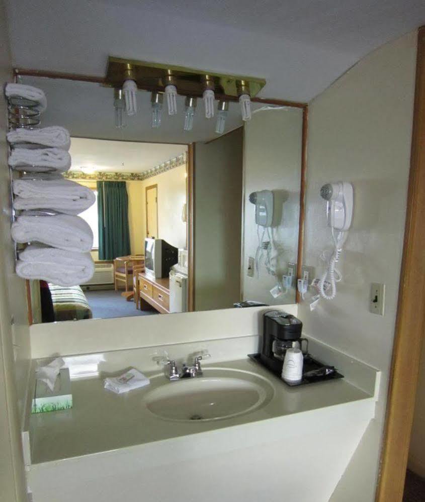 Cassville Budget Inn Buitenkant foto